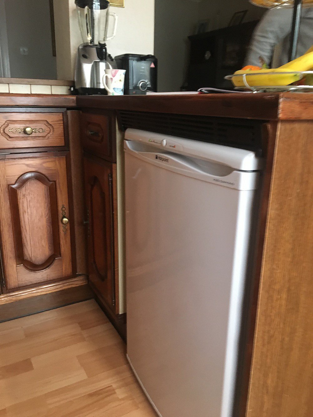Bringing an old kitchen back to life in Romiley - Before