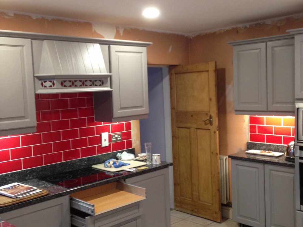 Transforming a kitchen from limed oak to graphite grey